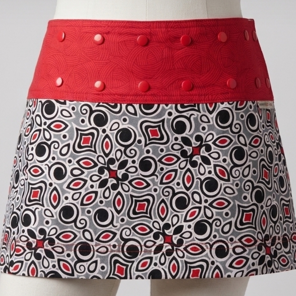 Sweet spots Active Reversible And Size Adjustable Skirt Fits Sizes 2 To 14